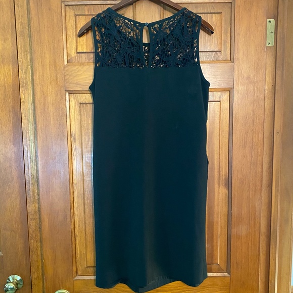Classiques Entier Lace Yoke A-Line Shift Dress 2 - Picture 4 of 11